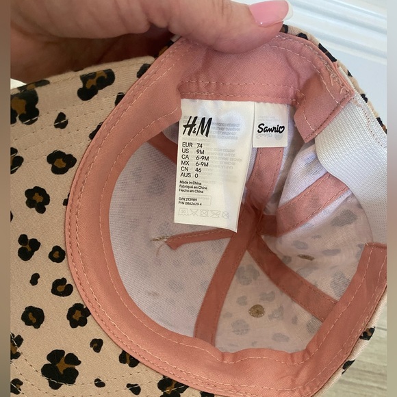 Hello kitty cap new no tags - Picture 2 of 2